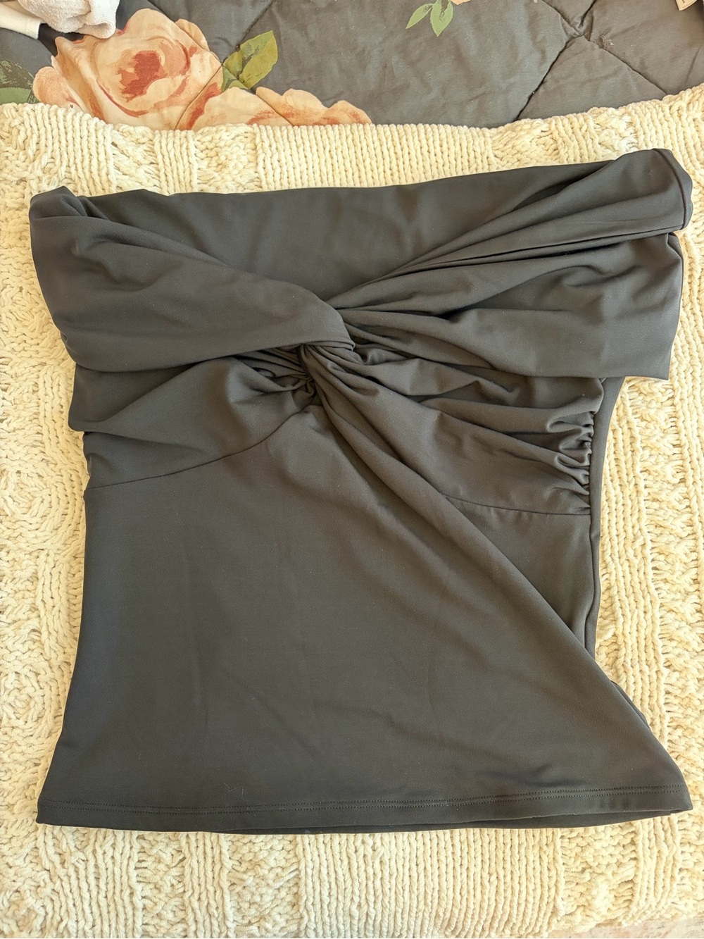 Abercrombie & Fitch Black Off-Shoulder Twist Top